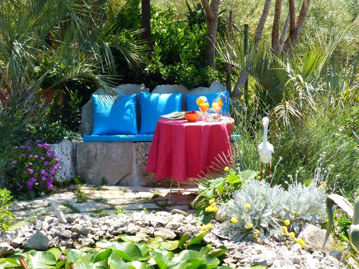 Villa Tropica Kaštela Esterno foto